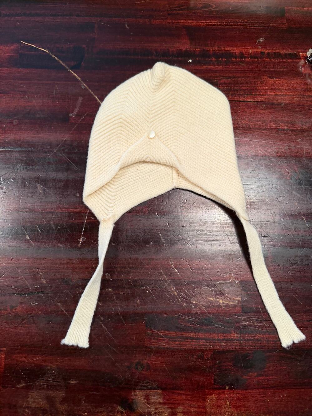 Vintage Ivory Knit Bonnet Winter Earflap Hat-Chin Tie Strap-Pearl Button Accentβ